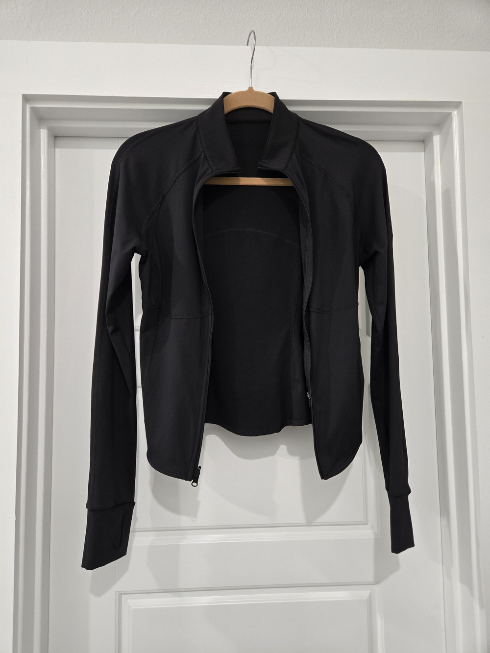 Halara Women’s Black Zip Up Active Jacket Long Sleeve Athletic Top Size Medium - Picture 2 of 6